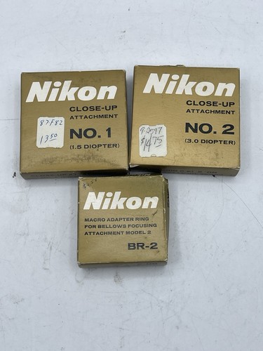 Nikon obiettivo attacco
